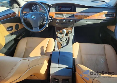 2010 BMW 535 Xi z USA, uszkodzony, nr VIN WBAPT7C56AC237756